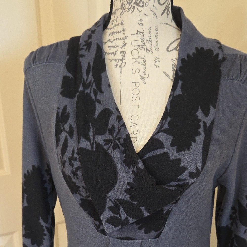Reborn Asymmetrical Dress in Black and Gray - Picture 11 of 13